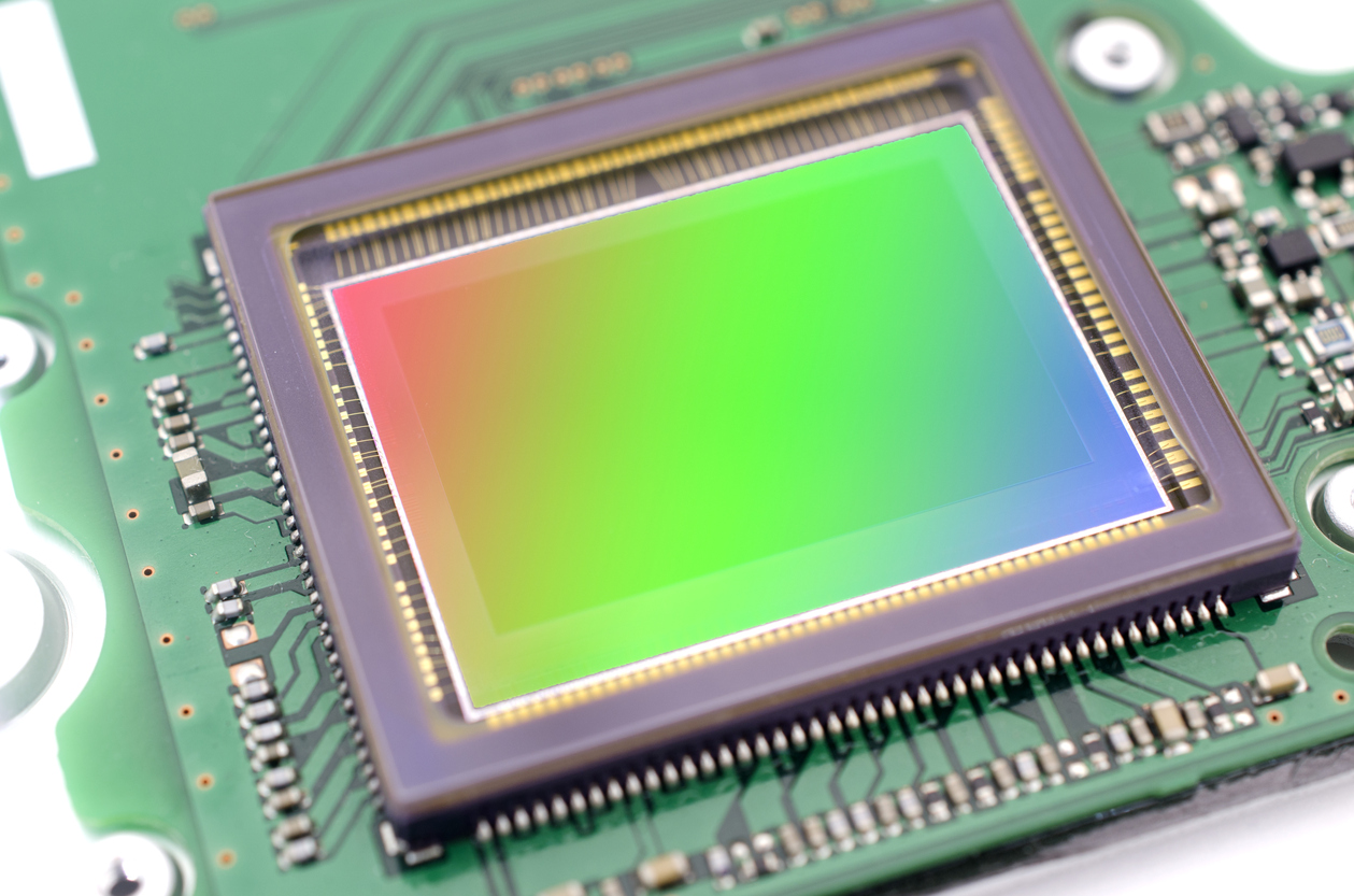 Should You Use a CDD Image Sensor or CMOS Image Sensor?