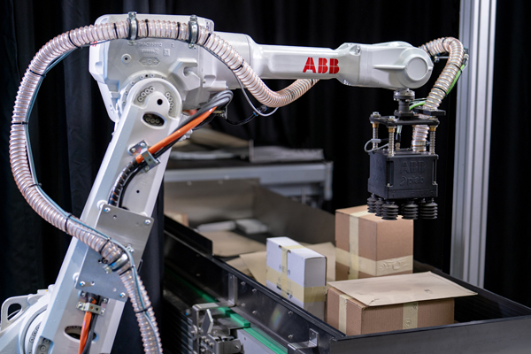 ABB expands robotic Item Picking Family with new AI-powered functional modules to transform fashion and logistics industries